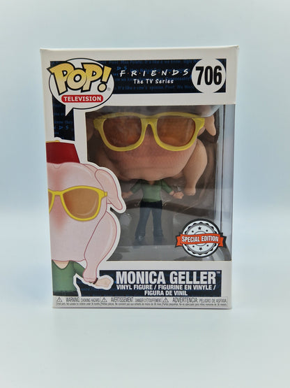 Friends Monica Geller with Turkey Special Edition #706 - Funko POP!