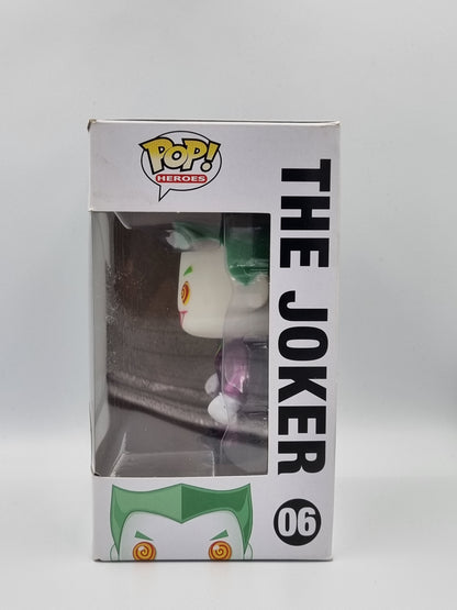 DC Universe- The Joker Metallic (Chase) #06 Limited Edition